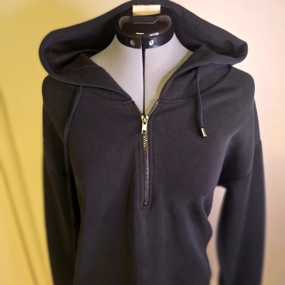 Orange Kiss Black Sweatshirt W/Butterfly, Hooded with Tie. Size Med - Picture 3 of 9